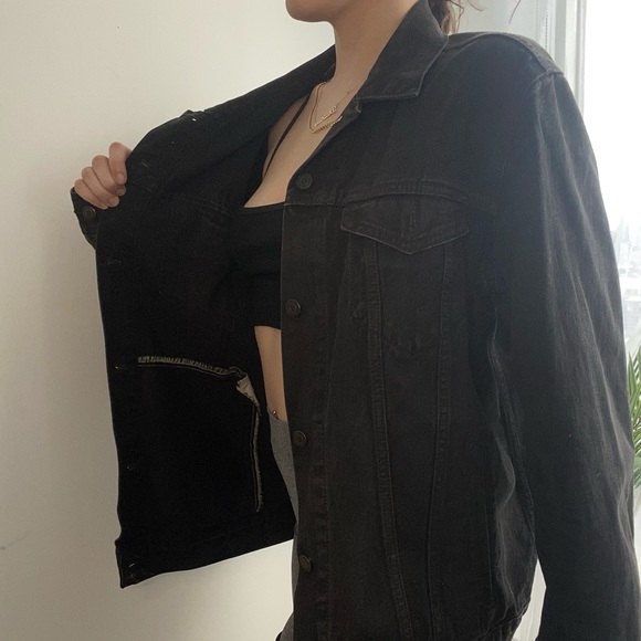 Black denim Levi’s jacket XL - Picture 3 of 10